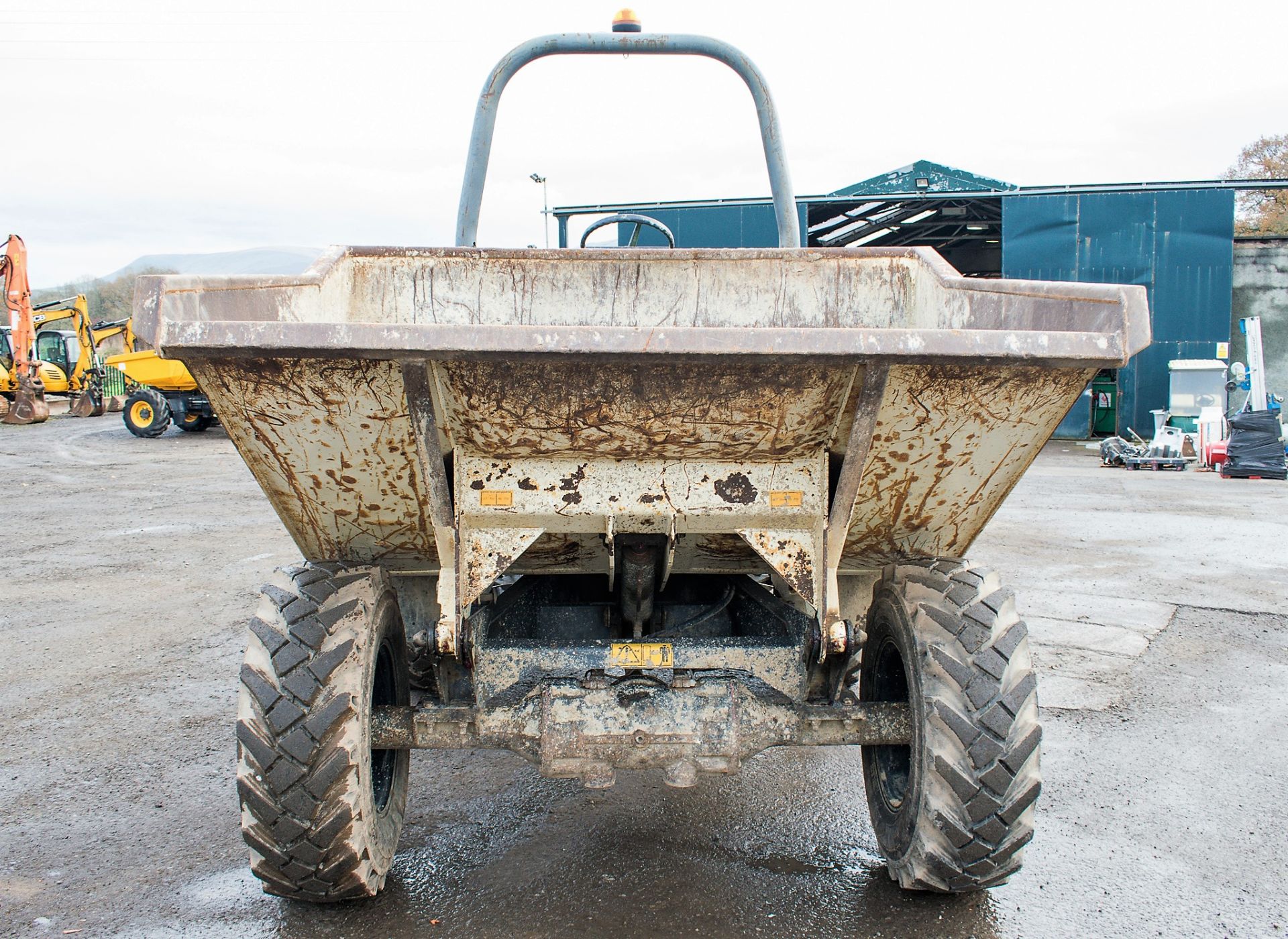 Benford Terex 3 tonne straight skip dumper Year: 2006 S/N: E601FC173 Recorded Hours: 2397 D818 - Image 5 of 19