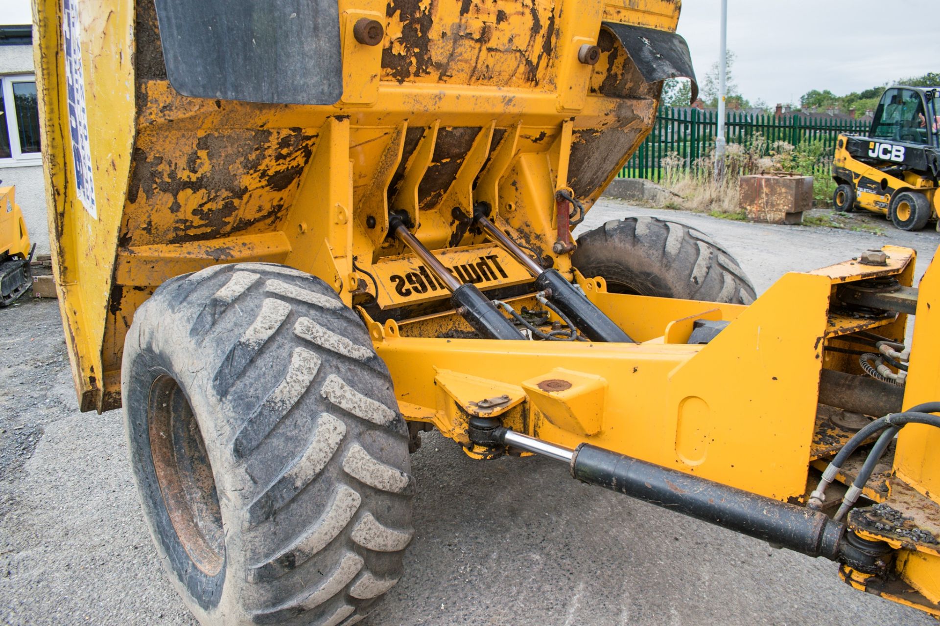 Thwaites 9 tonne straight skip dumper Year: 2008 S/N: 6B6207 Recorded hours: 2470 - Image 8 of 15