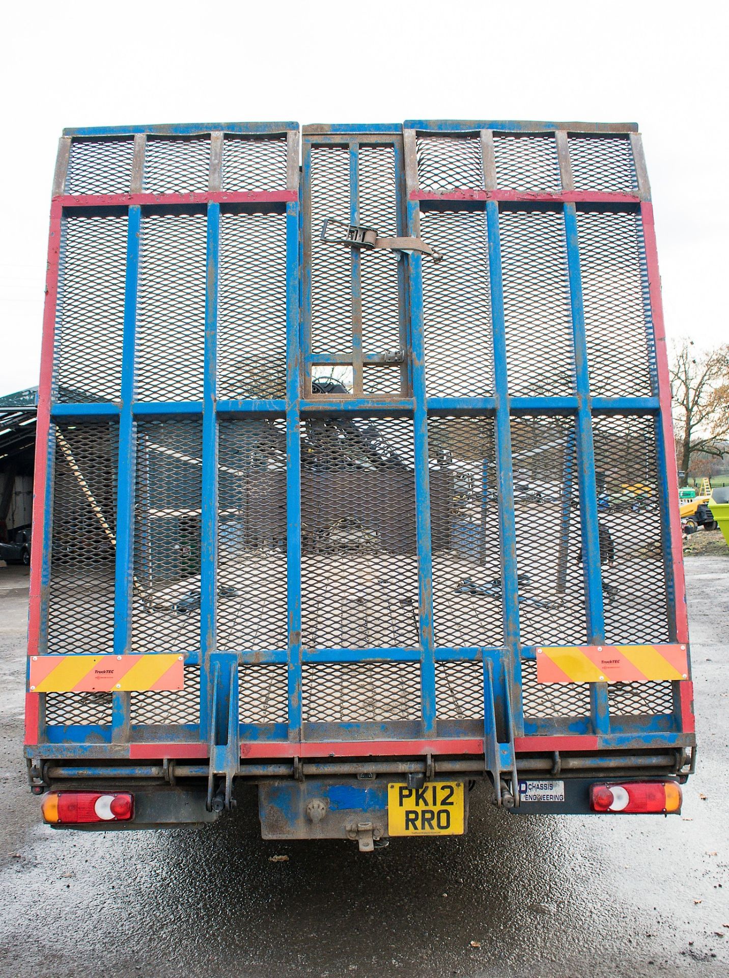 DAF 55.250 LF 18 tonne beaver tail plant lorry Registration Number: PK12 RRO Date of Registration: - Image 6 of 21