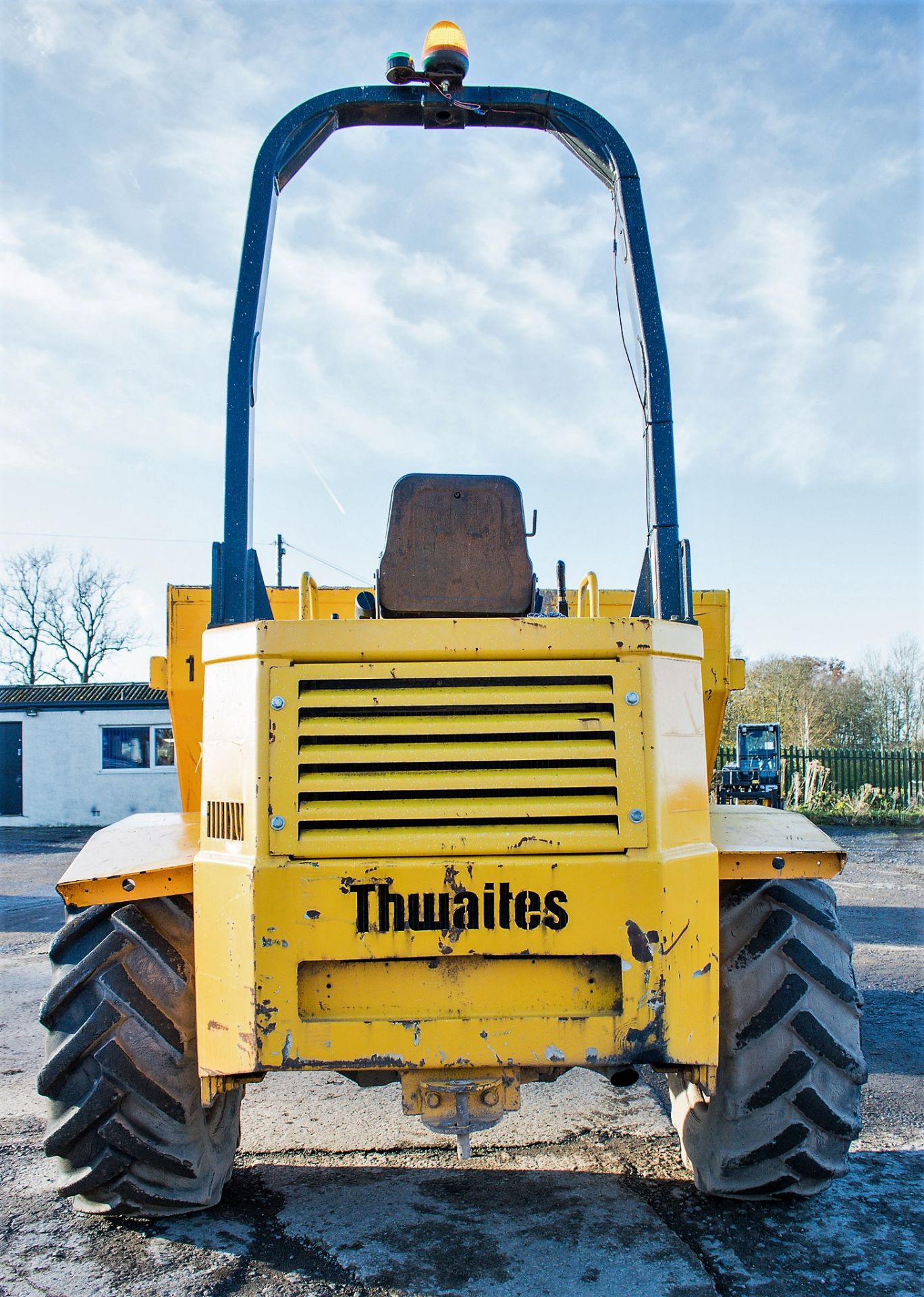 Thwaites 6 tonne straight skip dumper Year: 2005 S/N: 7A7406 Recorded Hours: 3674 1903 - Image 6 of 18