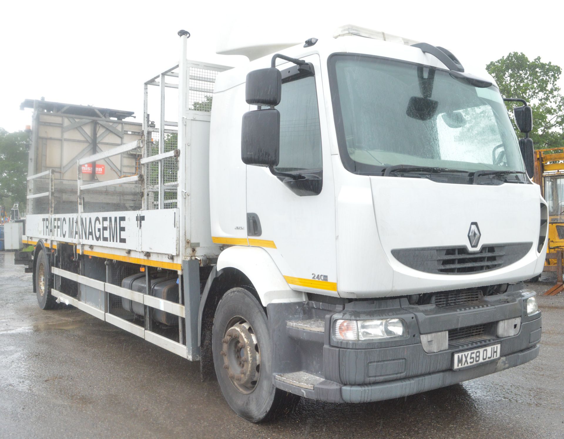 Renault Midlum 240 DXI 4 x 2 crash cusion drop side lorry Reg No: MX58OJH Rec Kms: 447,787 MOT - Image 2 of 14