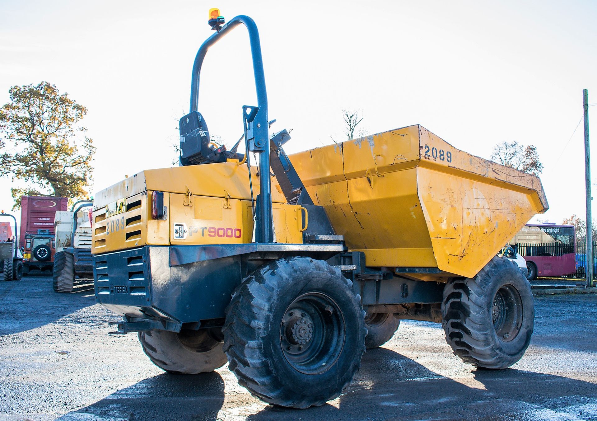 Benford Terex 9 tonne straight skip dumper Year: 2008 S/N: E805FM213 Recorded Hours: 3005 2089 - Image 4 of 19