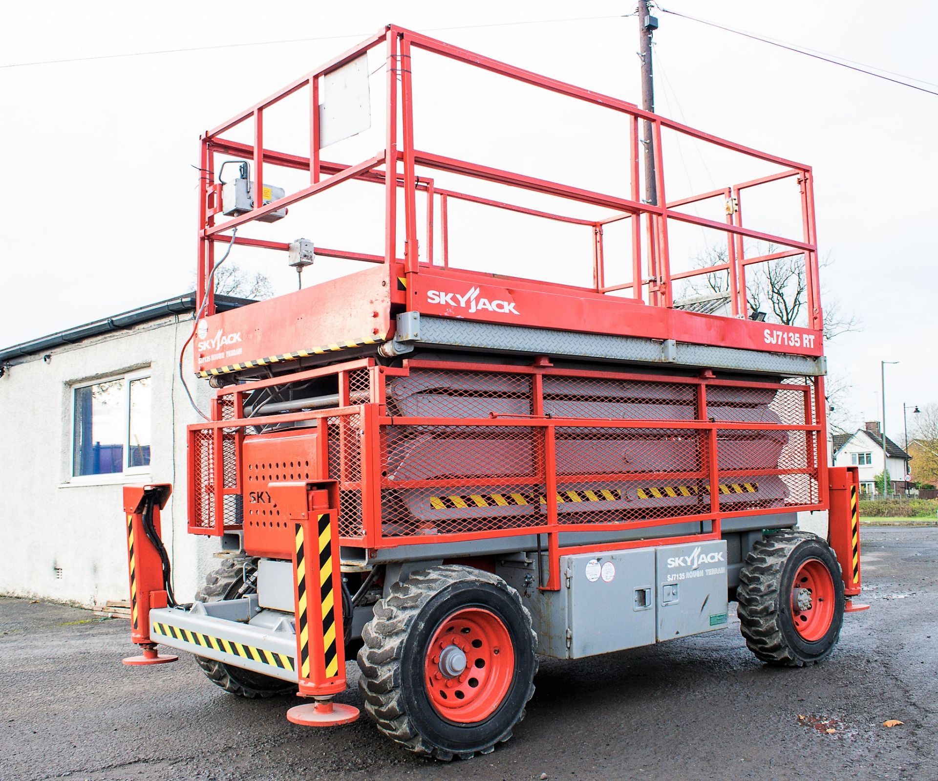 Skyjack SJ7135 RT diesel driven rough terrain scissor lift access platform Year: 2005 S/N: 341429 - Image 4 of 15