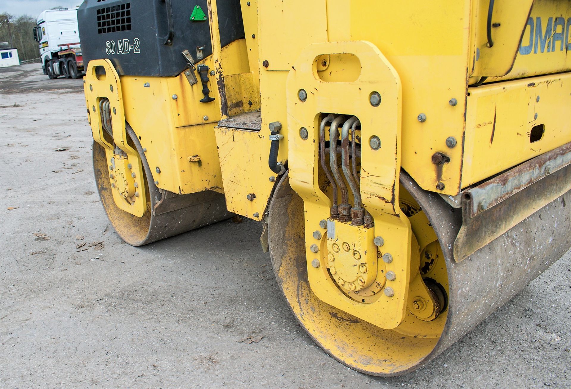 Bomag BW80 AD-2 double drum ride on roller Year: 2006 S/N: 426837 Recorded Hours: 770 R1291 - Image 10 of 13