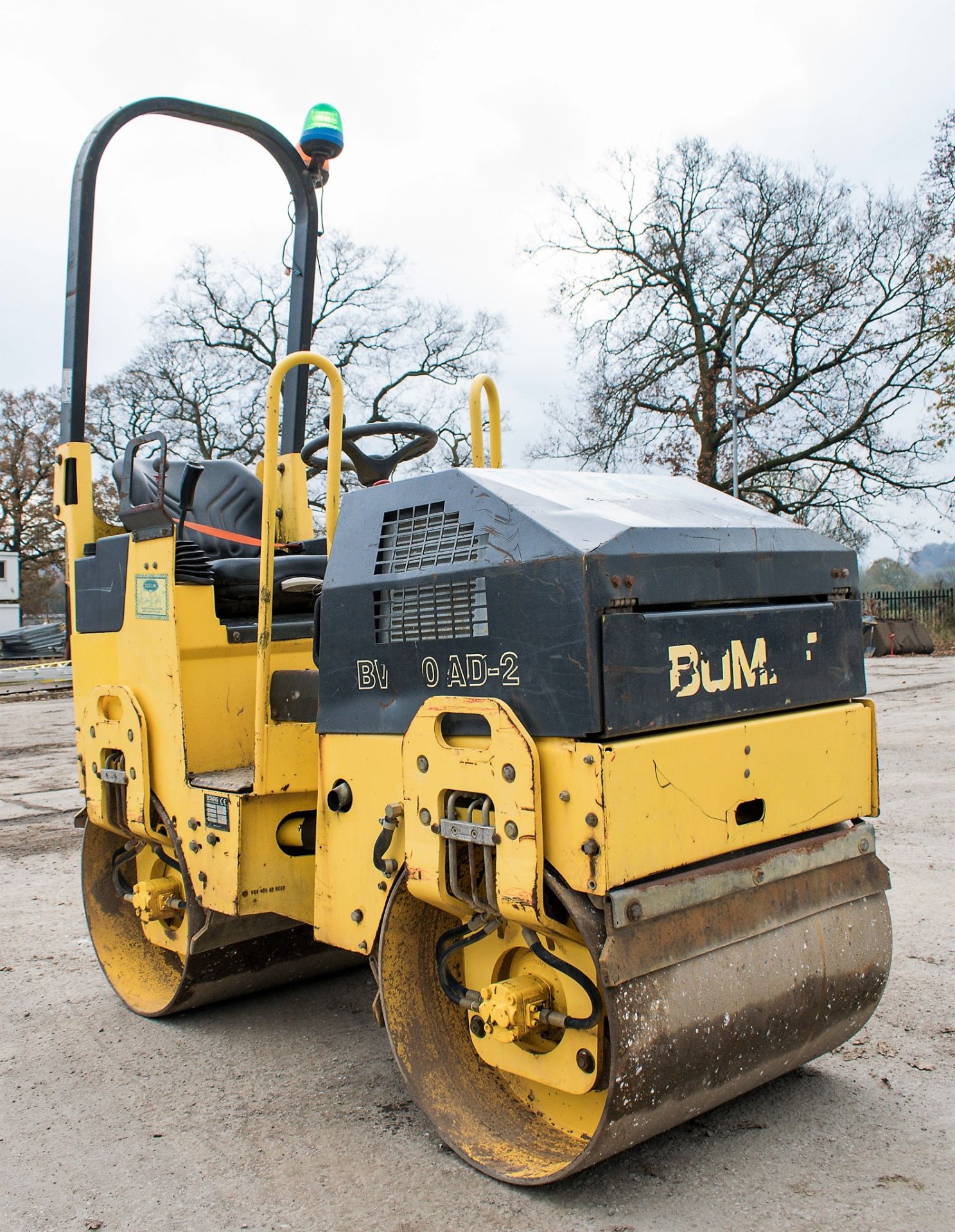 Bomag BW80 AD-2 double drum ride on roller Year: 2006 S/N: 426837 Recorded Hours: 770 R1291 - Image 2 of 13