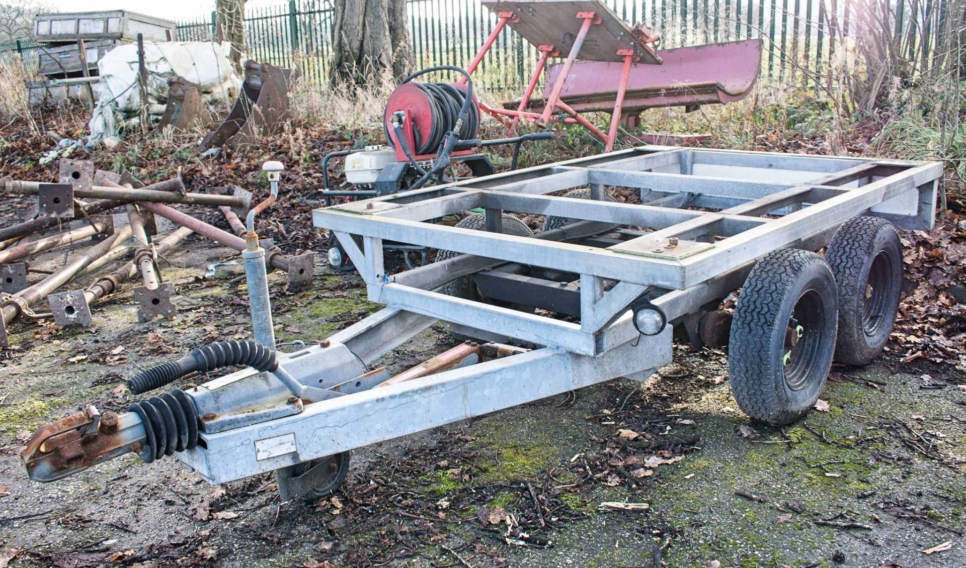 Twin axle trailer