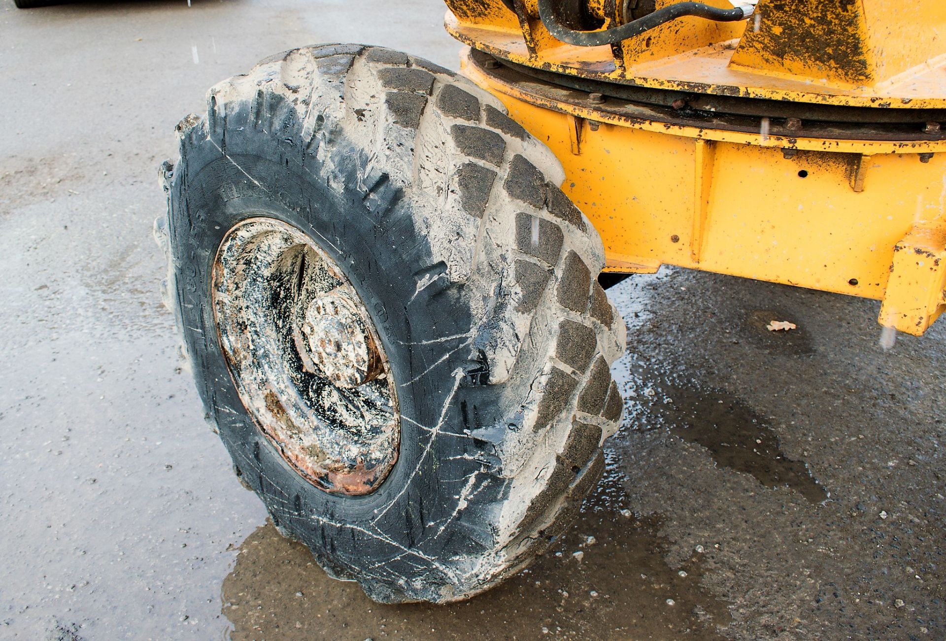 Benford Terex 3 tonne swivel skip dumper Year: 2005 S/N: E510FD211 Recorded Hours: 2307 D1198 - Image 12 of 19