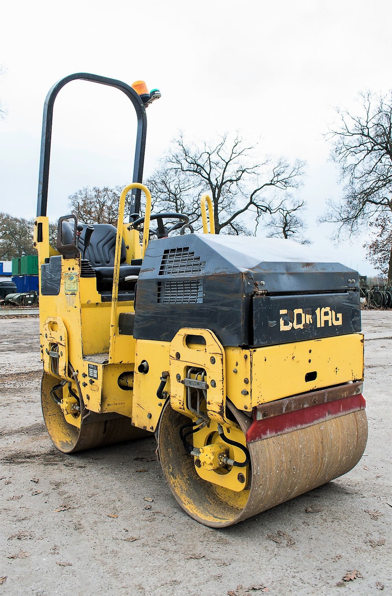 Bomag BW80 AD-2 double drum ride on roller Year: 2005 S/N: 485684 Recorded Hours: Not displayed ( - Image 2 of 13