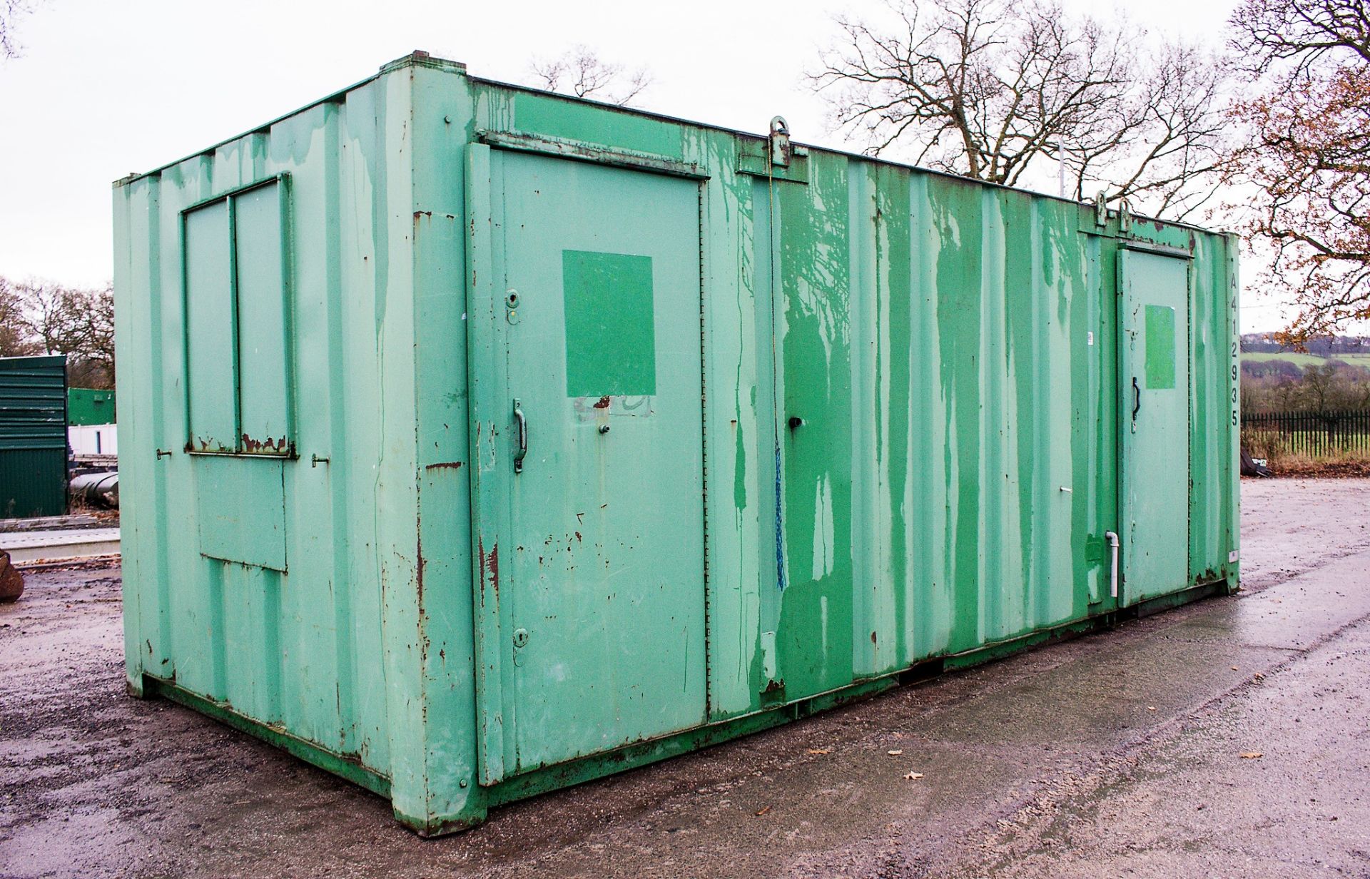 21 ft x 9 ft steel anti vandal welfare site unit Comprising of: canteen, toilet & generator room c/w