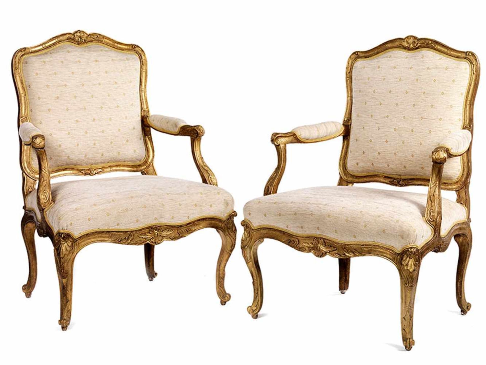 Ein Paar Fauteuils Lehnenhöhe: 105 cm. Sitzhöhe: 45 cm. Frankreich, 18. Jahrhundert. Holz, - Bild 3 aus 3