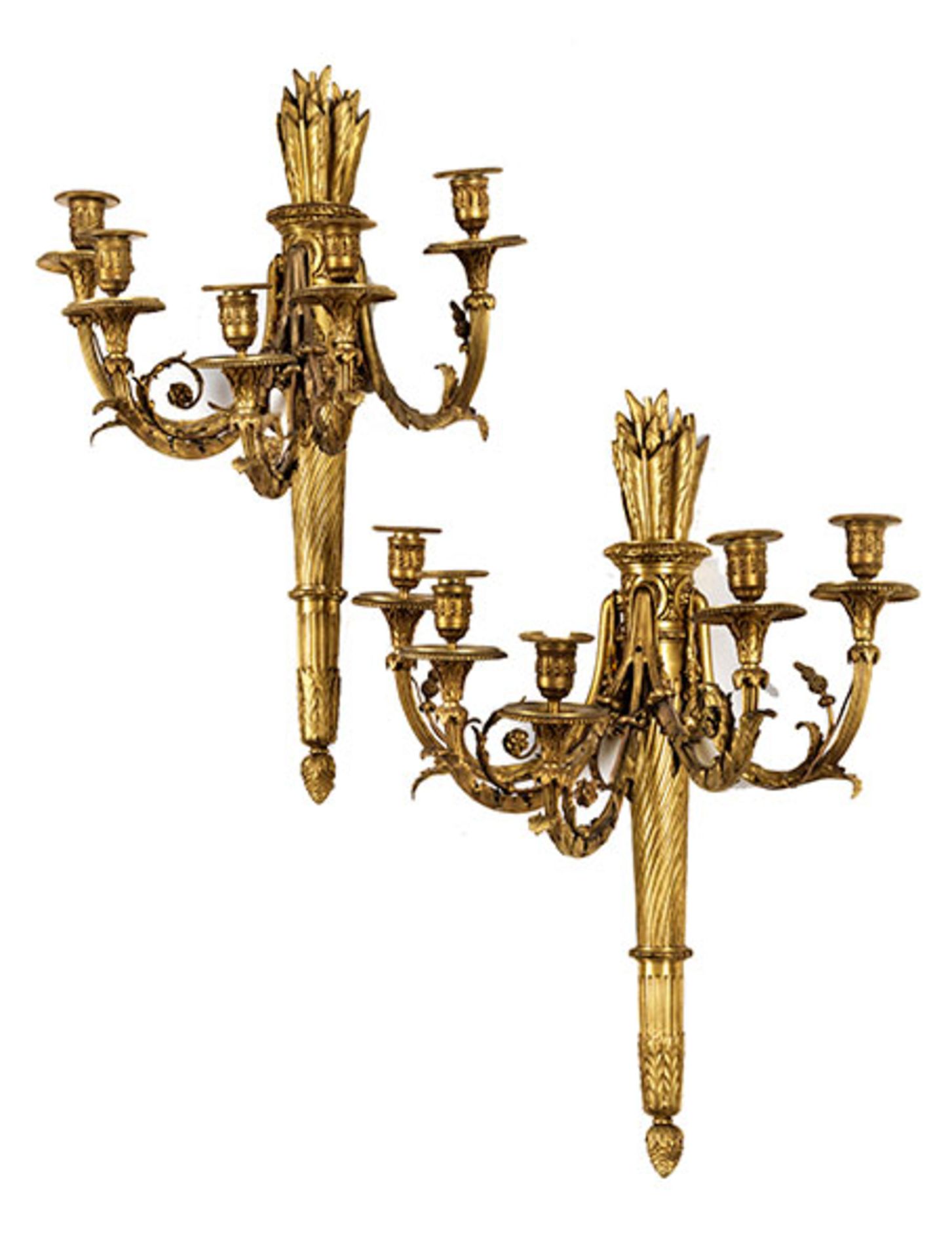 Paar Wandappliken im Stil Louis XVI Höhe: 68cm. Frankreich, 19./ 20. Jahrhundert Bronze, gegossen,