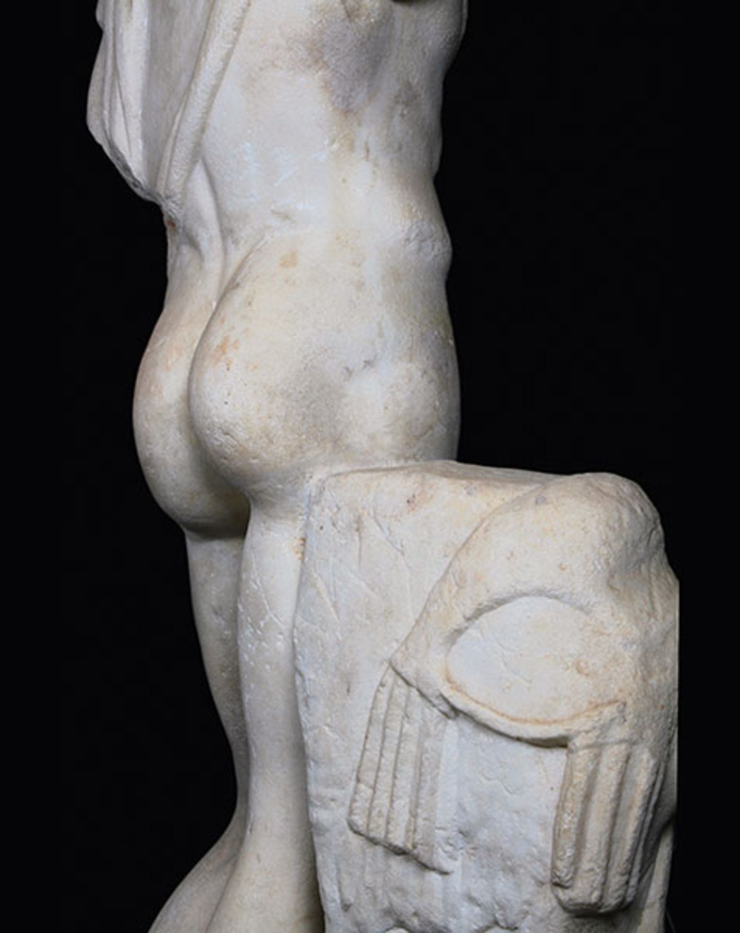 Bedeutende, lebensgroße römische Marmorfigur des Kriegsgottes Mars Höhe: 182 cm. Breite: 90 cm. - Bild 4 aus 10
