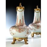 Ein Paar chinesische Vasen mit Louis XVI-Montierung Höhe: 45 cm. Durchmesser: 25 cm. Frankreich