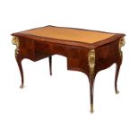 Elegantes Bureau plat Höhe: 82 cm. Breite: 138 cm. Tiefe: 73 cm. Frankreich, zweite Hälfte 19.