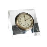 ZENITH Bordchronometer mit Achttagewerk und Gangreservenanzeige Durchmesser: 80 mm. ZENITH