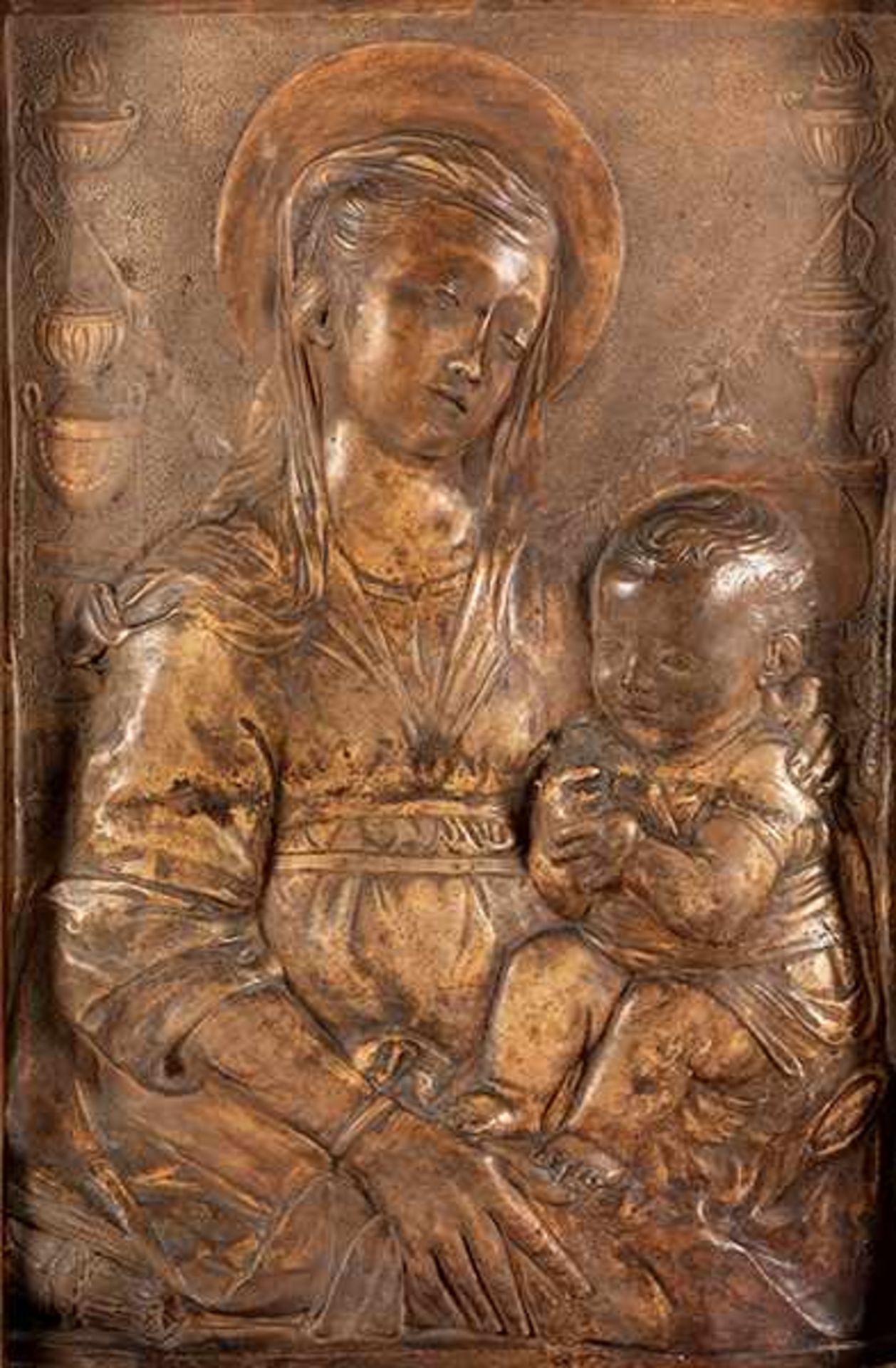 Alceo Dossena, 1878 Cremona "" 1937 Rom, zug. MADONNA MIT DEM KIND Außenmaß: 127,5 x 87 cm. Im - Bild 2 aus 7