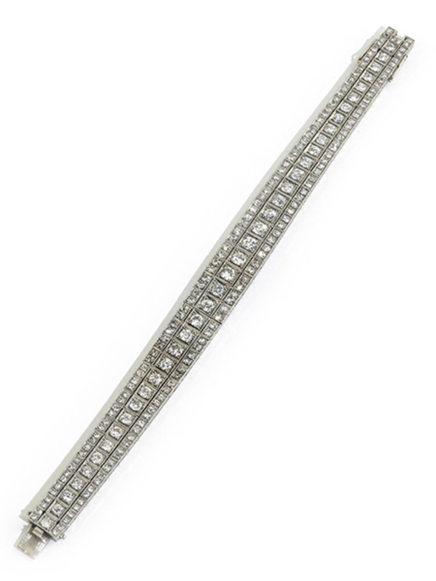 Art déco-Diamantarmband Länge: ca. 18,5 cm. Breite mittig: ca. 1,2 cm. Gewicht: ca. 35 g. Platin. Um - Bild 3 aus 7
