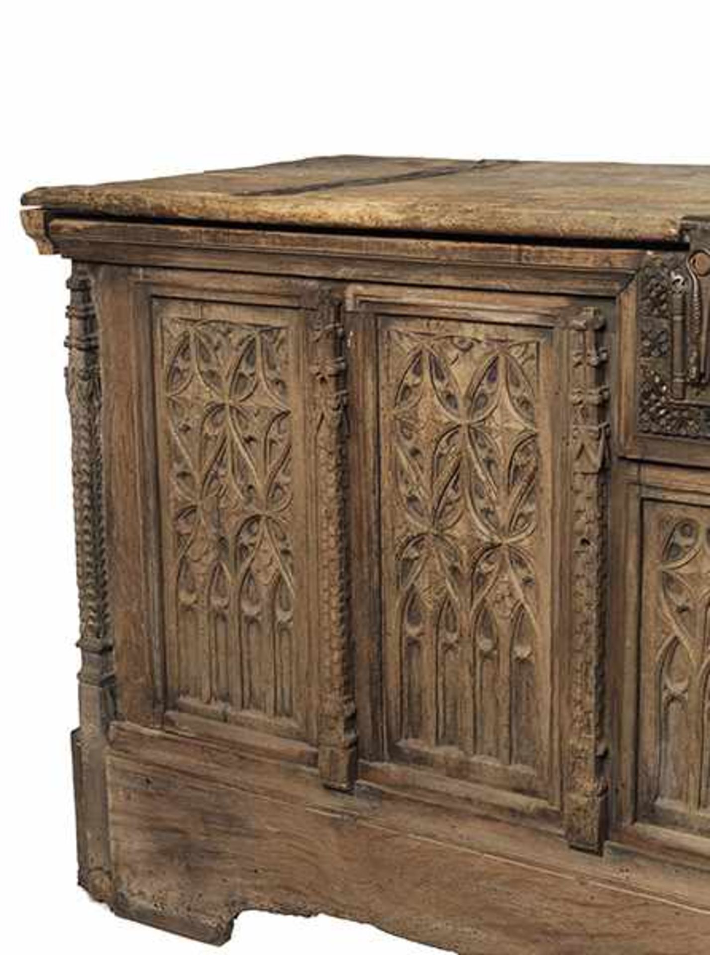 Gothic chest - Bild 2 aus 4