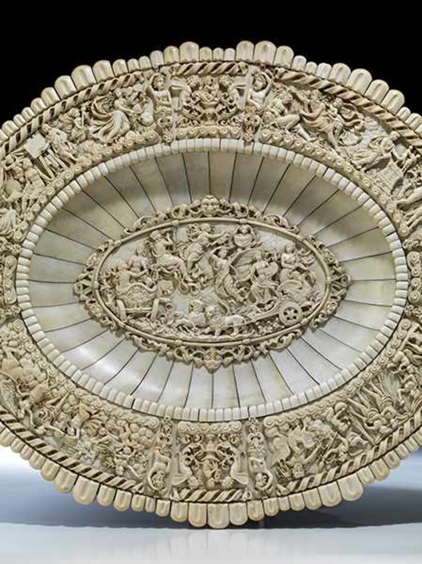 Large magnificent Historicism ivory platter - Bild 3 aus 9