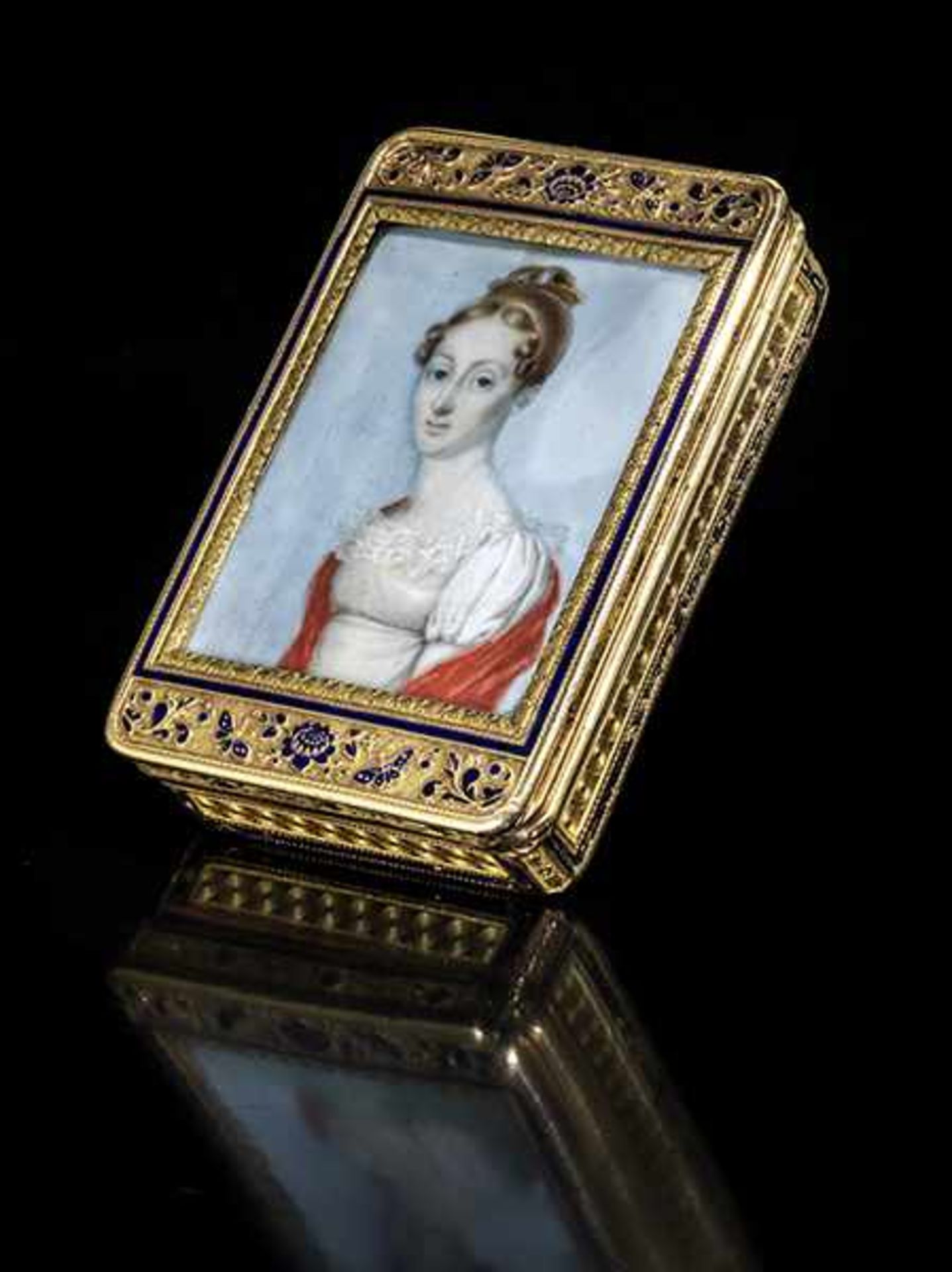 A gold box with miniature portrait - Bild 6 aus 7