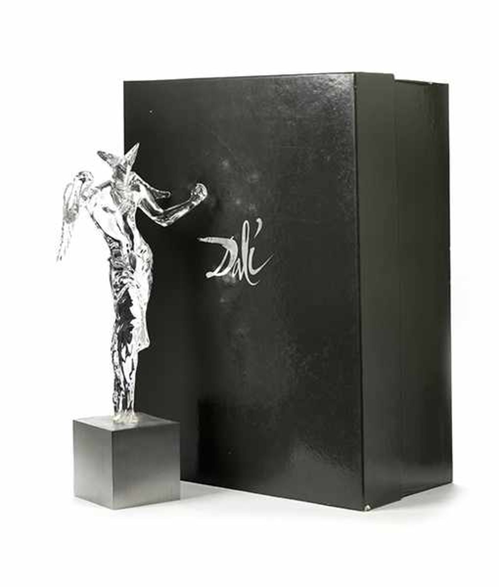 Salvador Dali, 1904 - 1989 DER SURREALISTISCHE ENGEL Gesamthöhe: 55 cm. Höhe der Skulptur: 43 cm. - Bild 4 aus 5