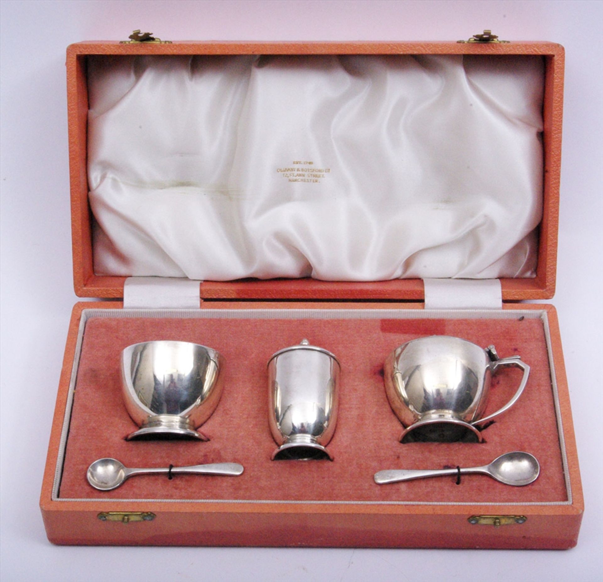 Gewürz-Set, 925er Silber, Edward Barnard & Sons Ltd., London, um 1938, 3-tlg., Salztopf mit