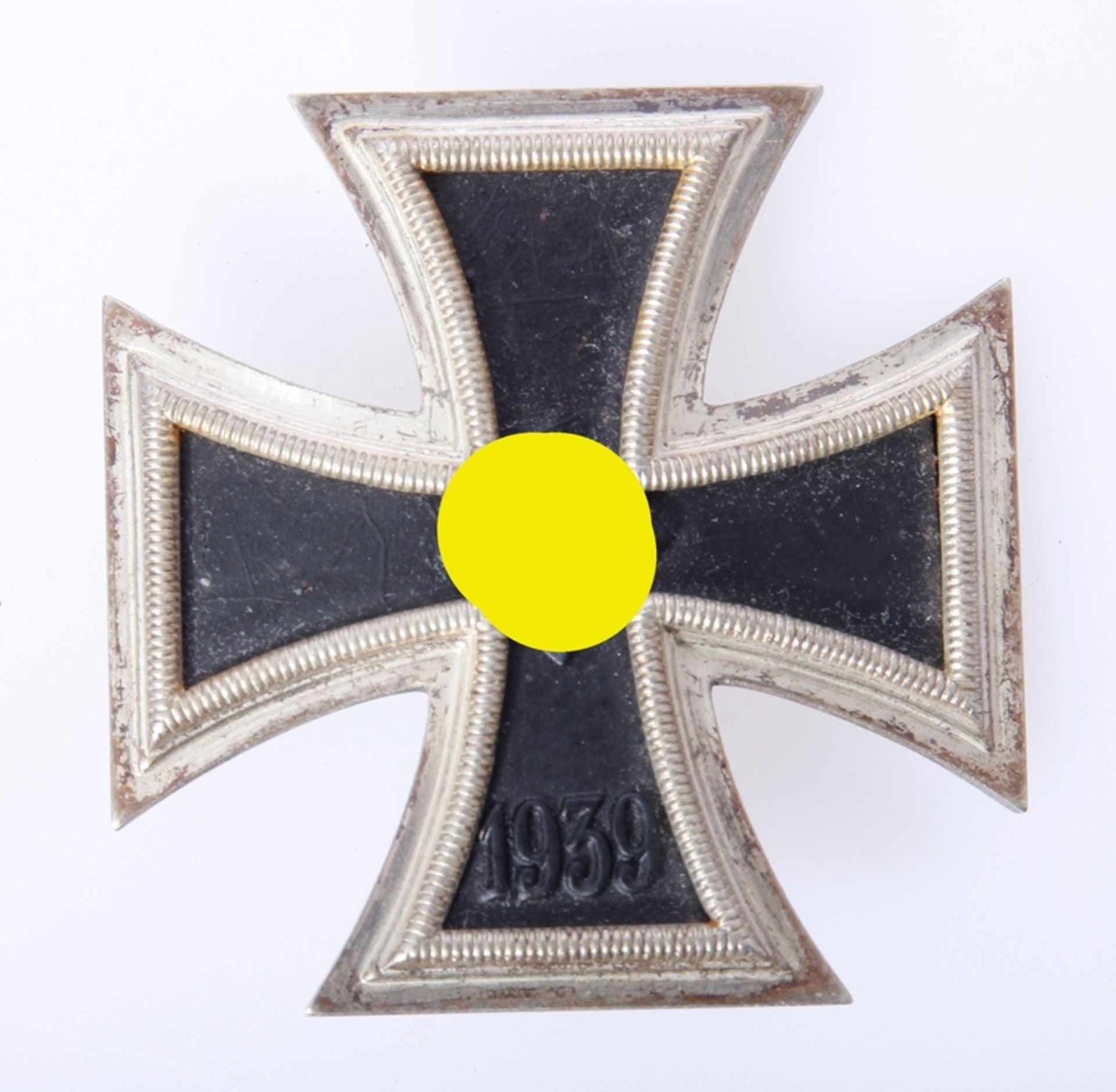 Eisernes Kreuz 1. Klasse 1939, Eisenkern, Hersteller 3 Wilhelm Deumer Lüdenscheid, leichte Wölbung