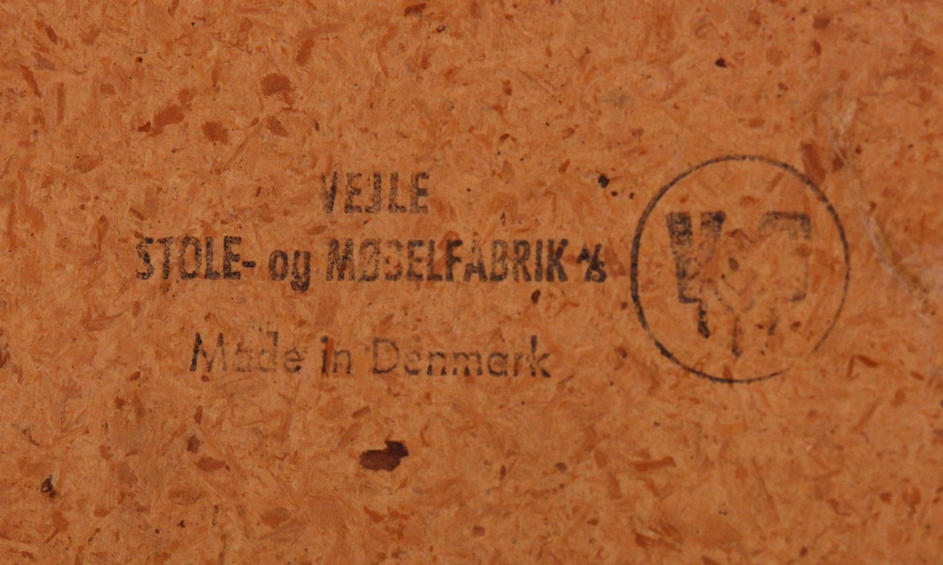 Esstisch, Entwurf Henning Kjaernulf für Vejle Møbelfabrik, ca. 1960, Teak, 2 Ausziehplatten, - Bild 3 aus 3