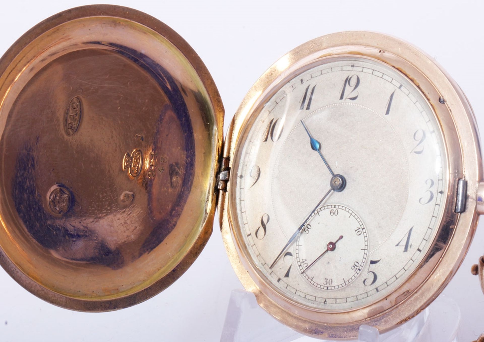 Savonette m. Uhrenkette, 585er Gelbgold, Phillip Wolf, Schweiz, um 1920, rundes 3-Deckelgehäuse, - Bild 2 aus 3
