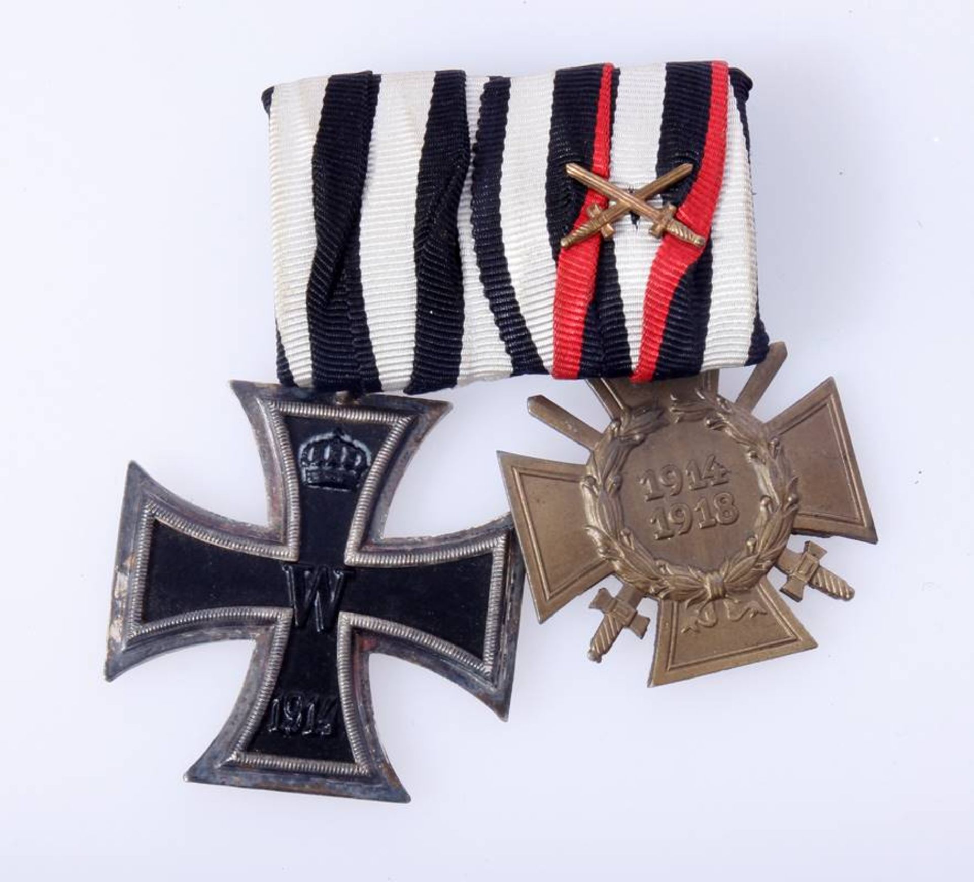 Ordensschnalle mit 2 AuszeichnungenEisernes Kreuz 2. Klasse 1914 mit Hersteller (unleserlich und