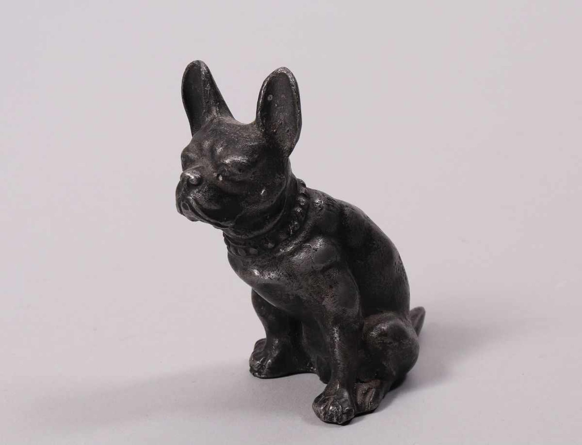 Kleine französische Bulldoggewohl deutsch, um 1930, sitzende Bulldogge, Metallguß, ungemarkt, H: