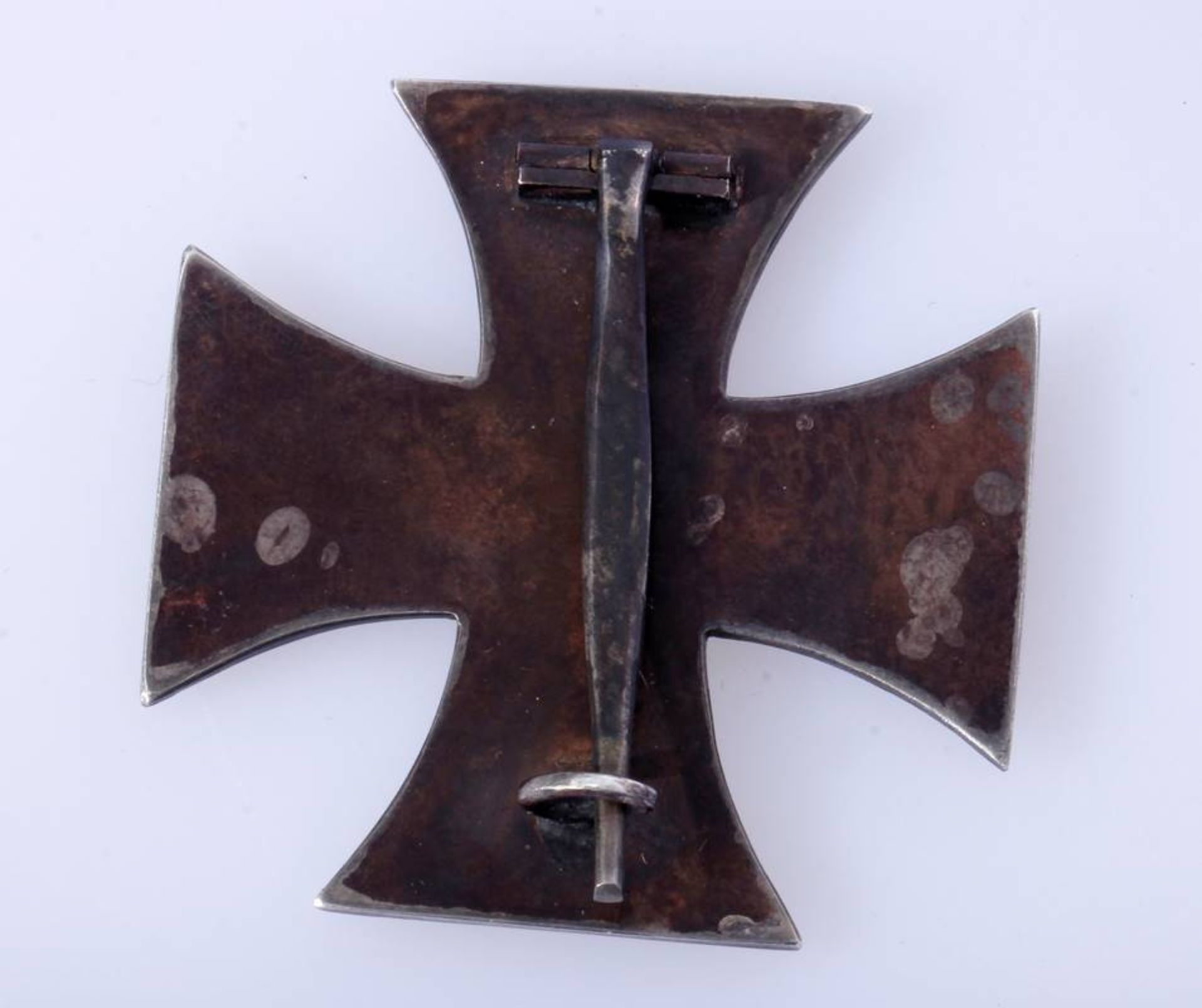 Eisernes Kreuz 1. Klasse 1914Das Kreuz auf der Rückseite mit 835 Silberstempel. - Bild 2 aus 3