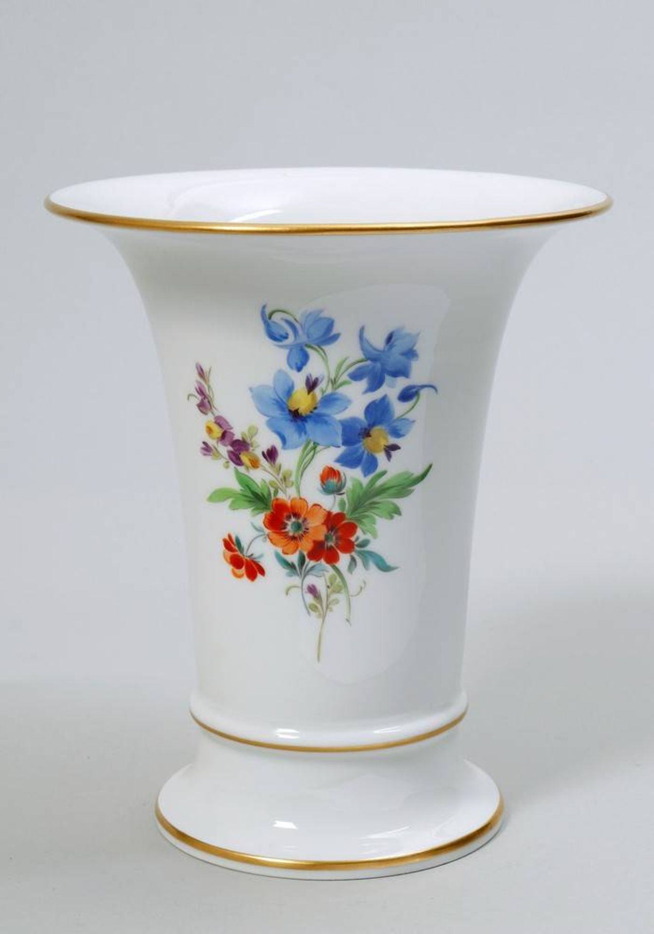 Vase Meissen, 20th C., floral decoration, sword marks, grind mark, H: 17cm, slight signs of