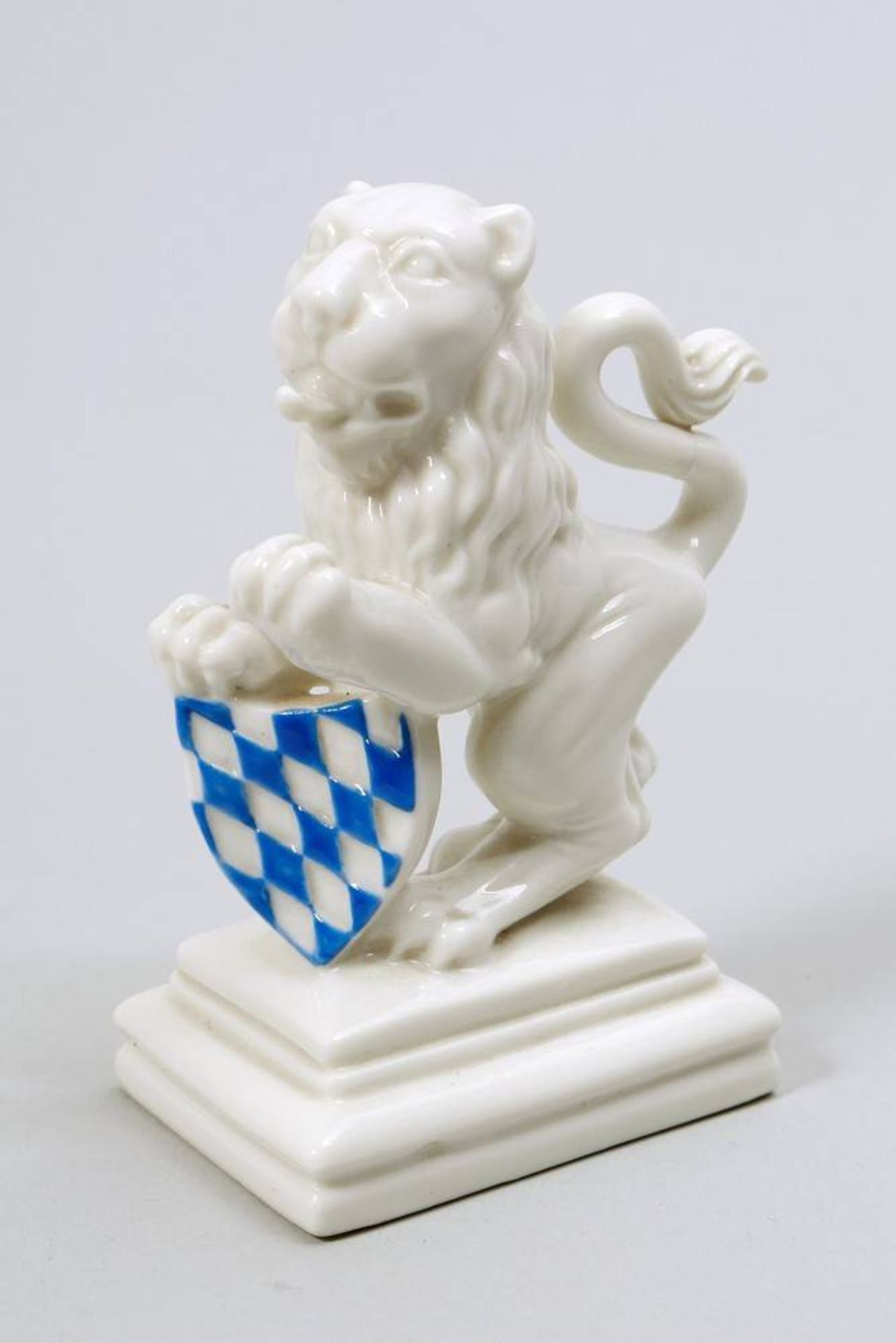 Lion Nymphenburg, 2nd half 20th C., porcelain, original box, marked, H: 9,5cm, tail restored, some - Bild 2 aus 5