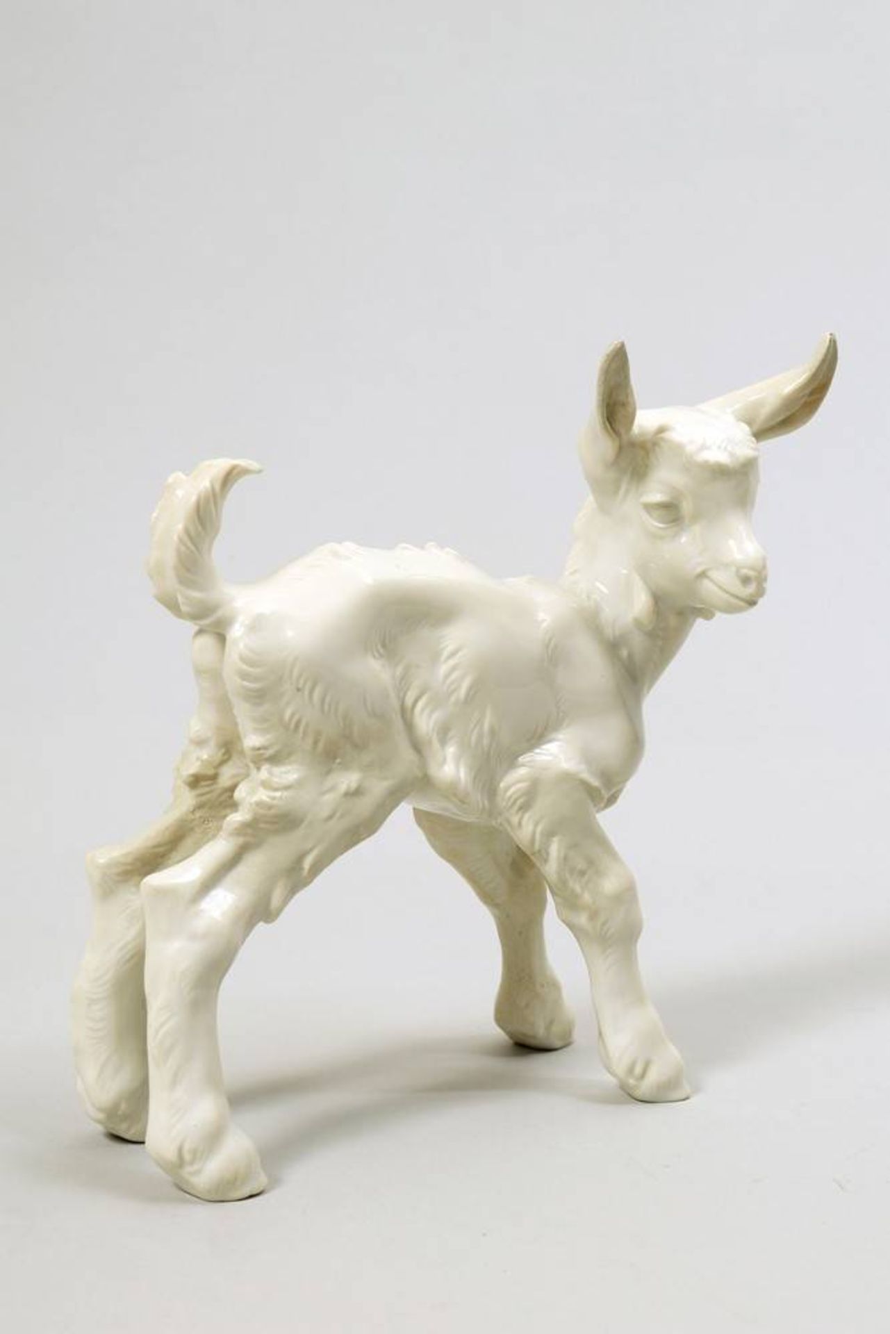 Standing goat Allach, 1933-45, porcelain, pressmark, no. "108", H: 15cm, extensively restored, - Bild 4 aus 5