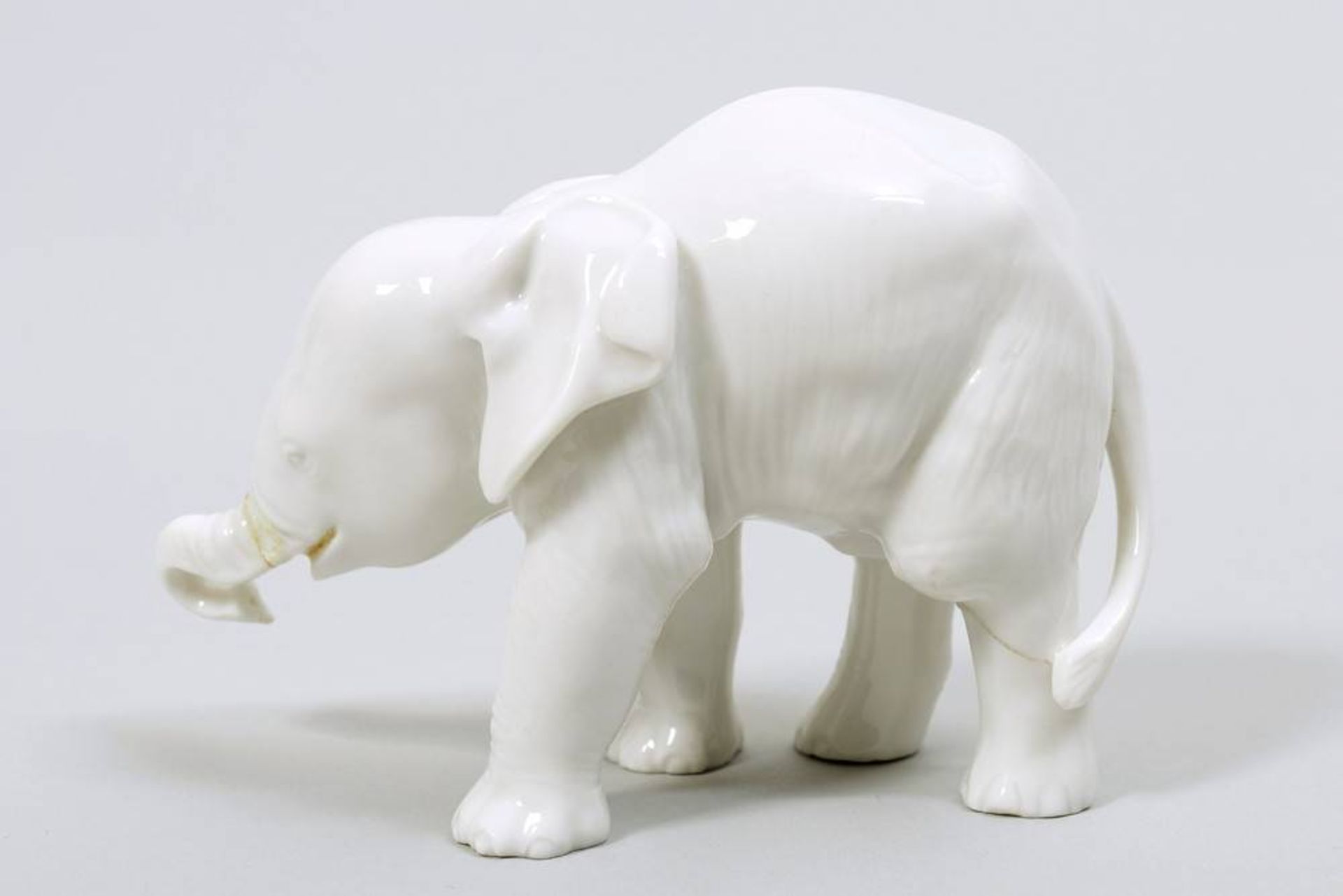 Standing elephant Allach, 1933-45, porcelain, marked, No. "3", H: 7cm, trunk and 1 leg glued/ - Bild 2 aus 2