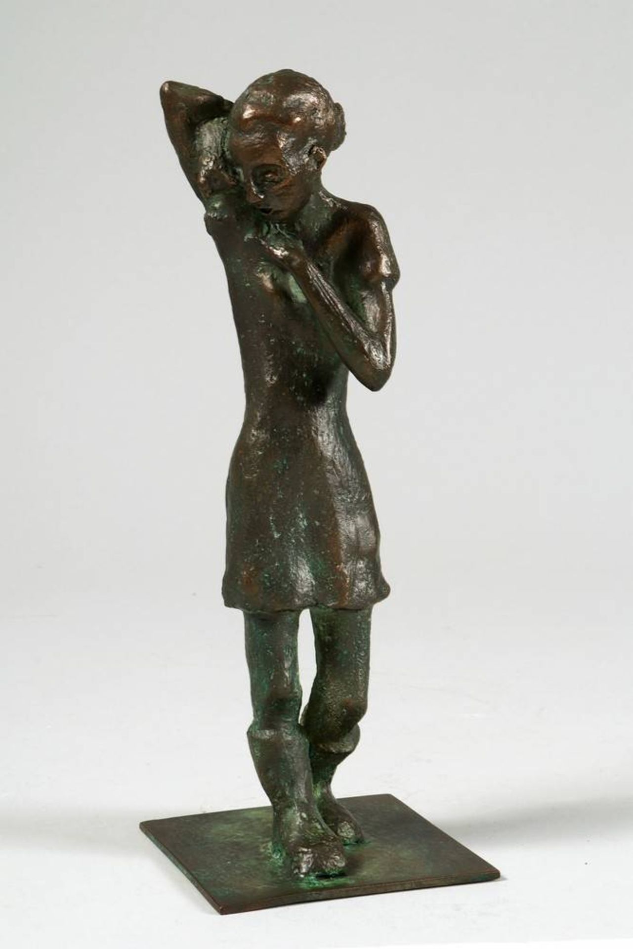 Unknown artist (active late 20th C.) girl with cat, bronze, monogr. "GZ", num. "II/30", H: