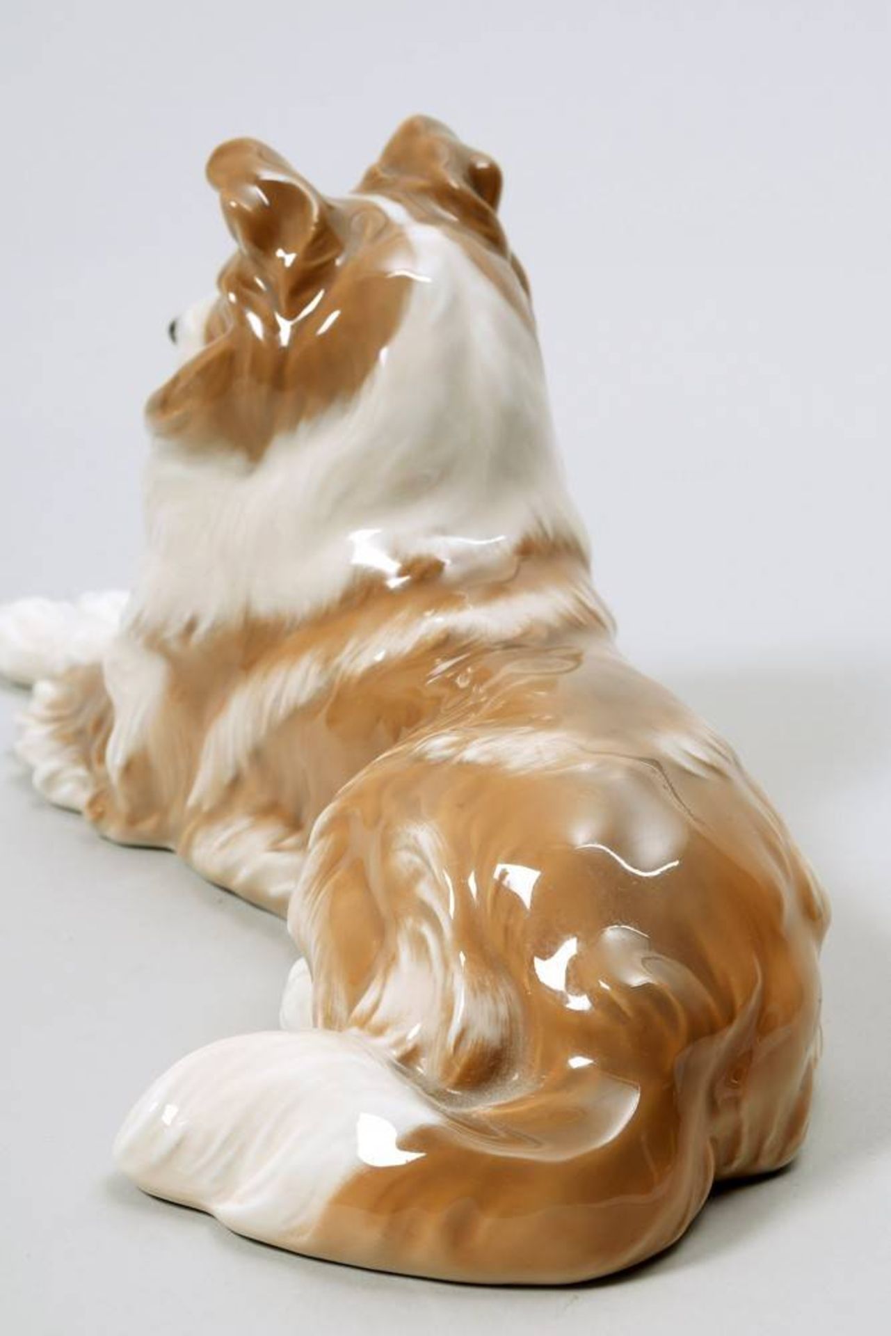 Reclining Collie Royal Copenhagen, ca. 1970, design Peter Herold, porcelain, marked, modell No. " - Bild 4 aus 5