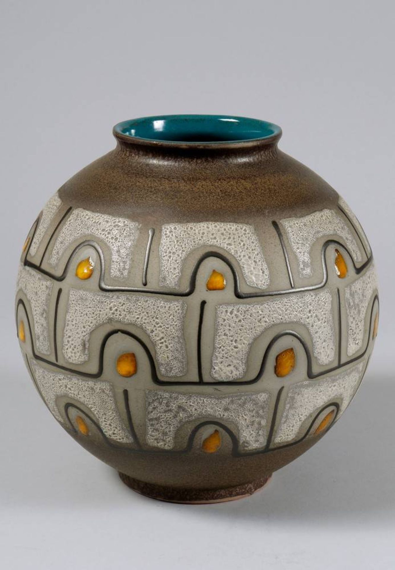 Globe vase German, ca. 1960, grey/white glaze, geometric decoration, D: 25cmKugelvase deutsch, um