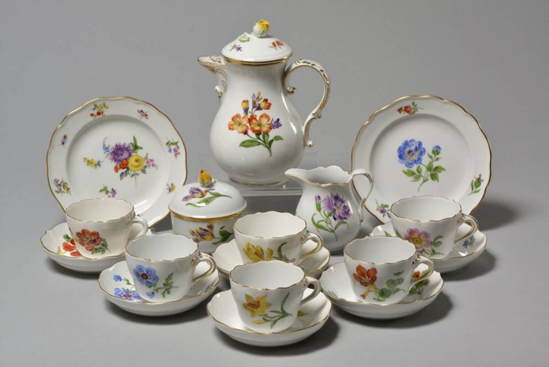 Mocca-service for 6 Persons, Meissen, 20th C.,"Neuer Ausschnitt", pattern "Deutsche Blume", 17