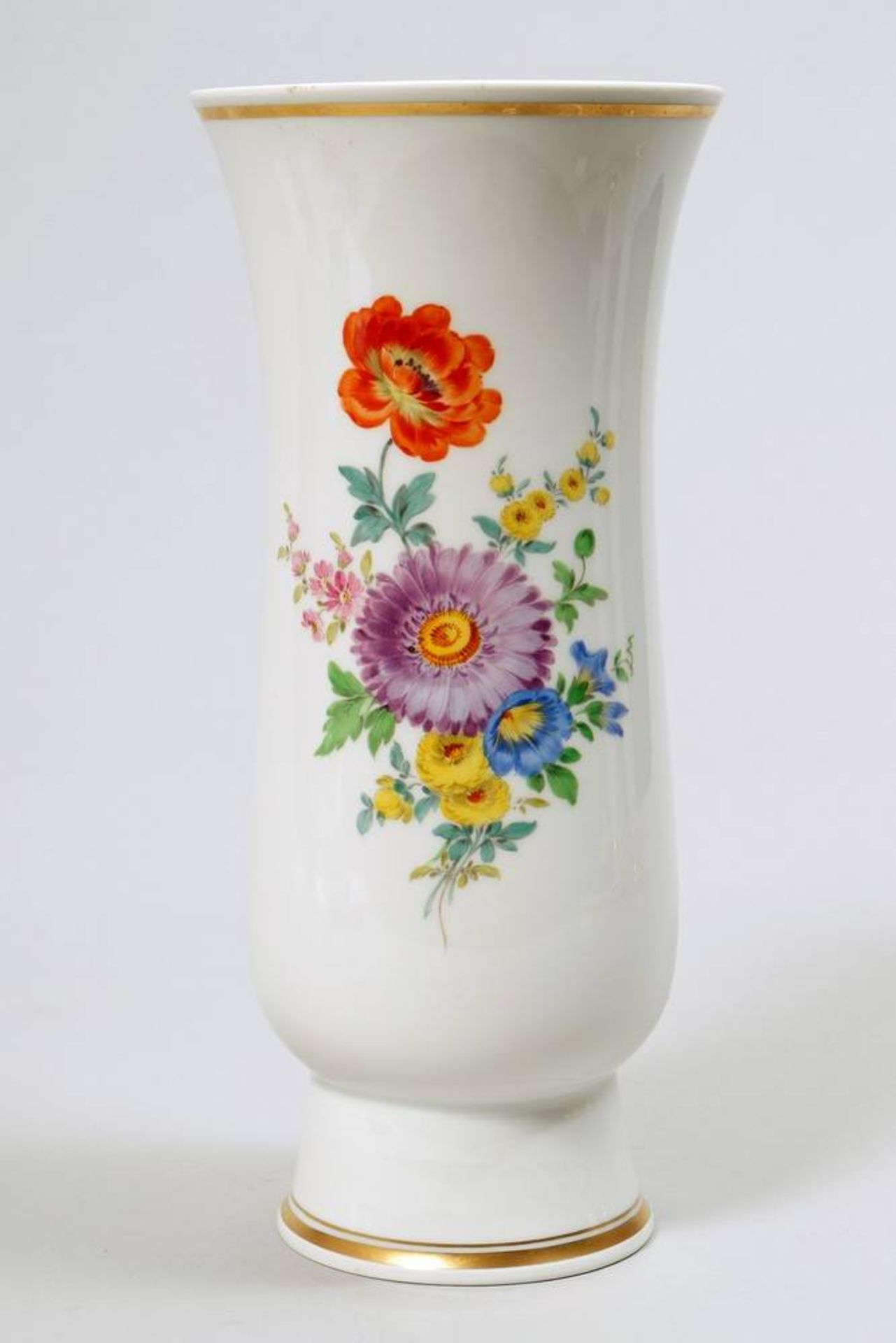 Vase Meissen, 20th C., floral decoration, sword mark, grind mark, H: 21cm, signs of useVase,