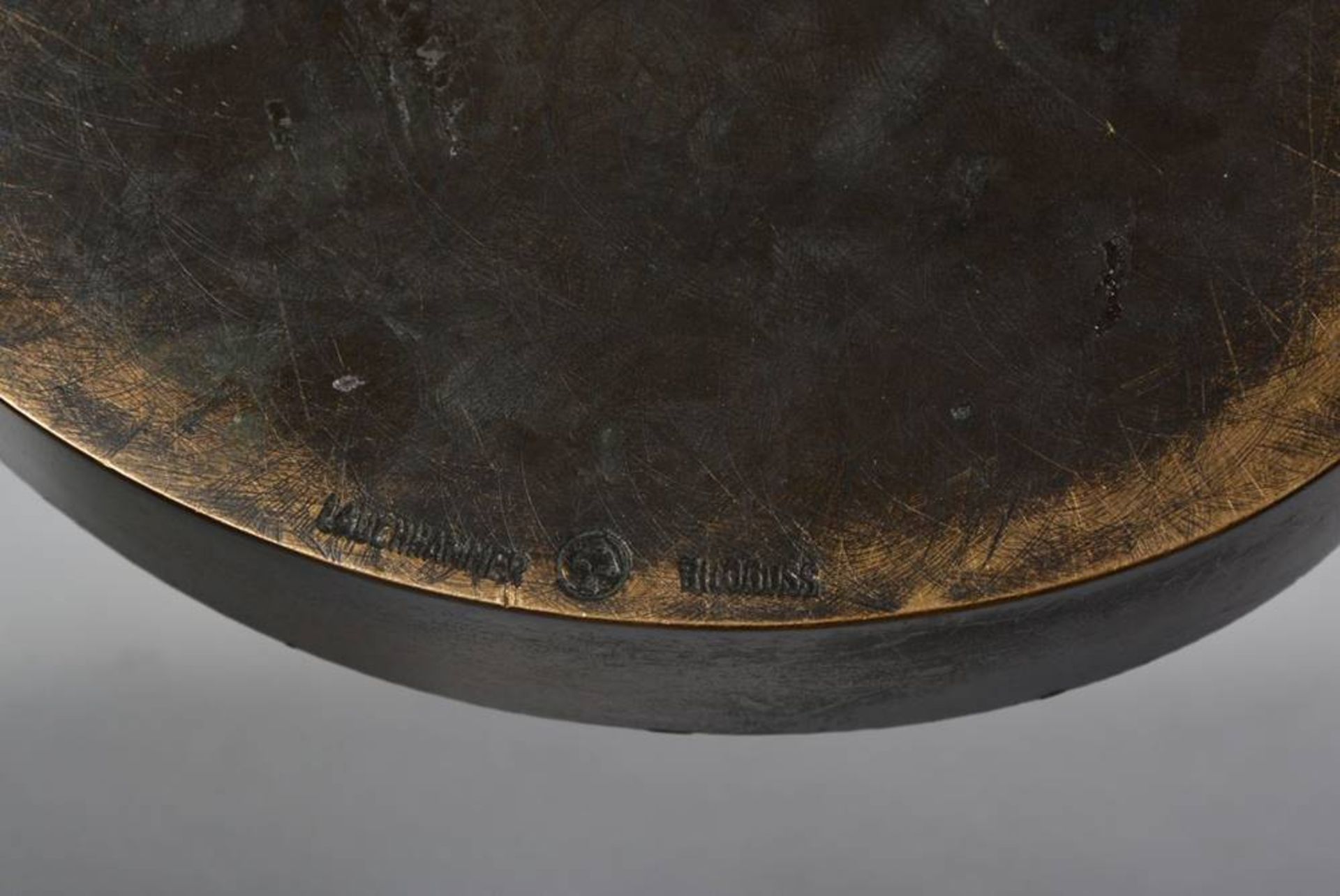 Art-Nouveau box bronze, Lauchhammer, ca. 1925, 5x13,5x9,5cm, signs of ageJugendstil-Dose Bronze, - Bild 4 aus 4