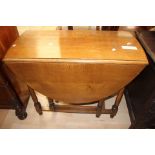 A early 20th Century oak gateleg table