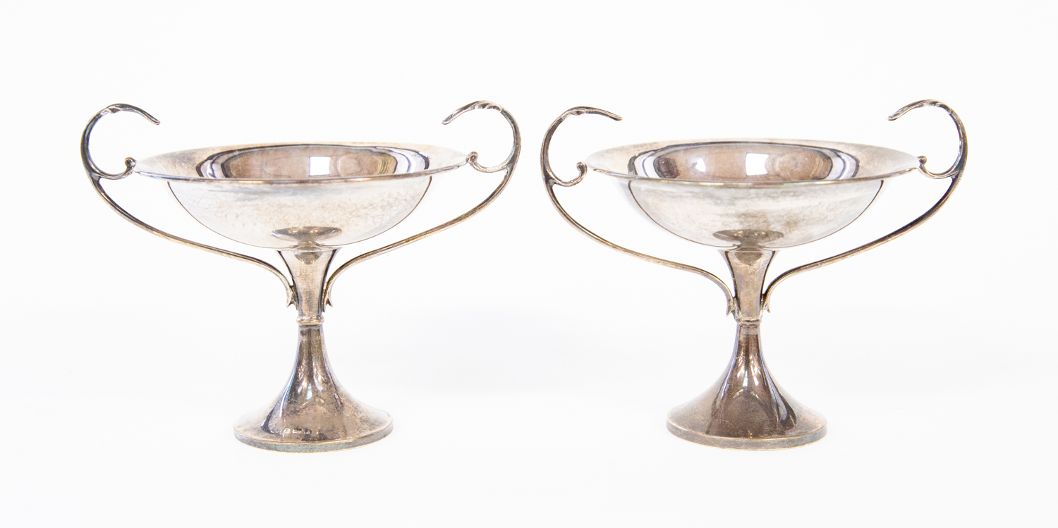 A pair of silver bonbon baskets, Birmingham 1922,