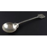 A Keswisk School of Industrial Arts silver spoon, assayed Chester 1919, having hammered finsh bowl