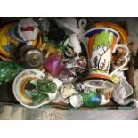 Collection of 20th Century ceramics including cabinet plates,