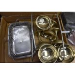 Assorted metalware including cake stand a/f