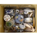 Assorted 20th century small china trinkets and ceramic pieces a/f