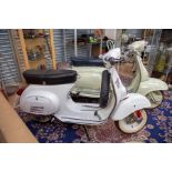 Vespa 100 1982, Vespa Douglas, white small frame