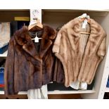 A blonde mink fur stole, a good lining,